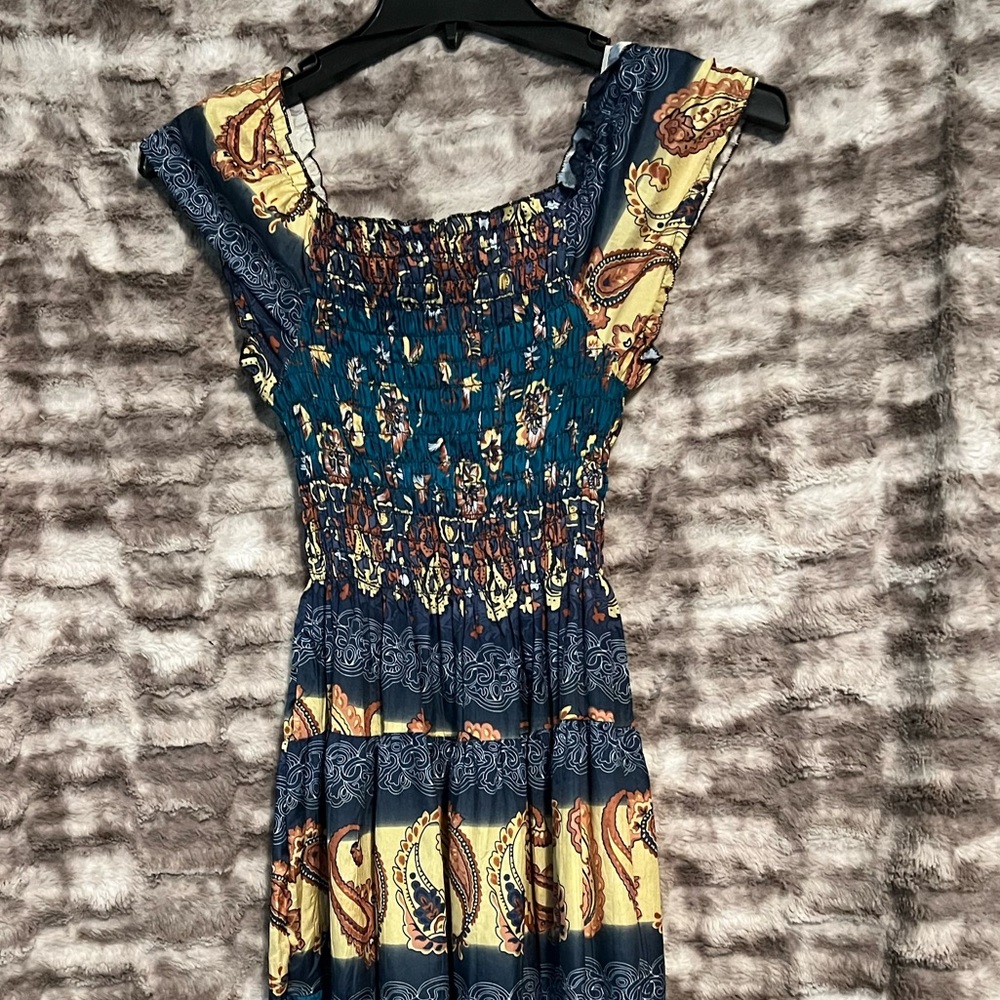 Sleeveless summer dress